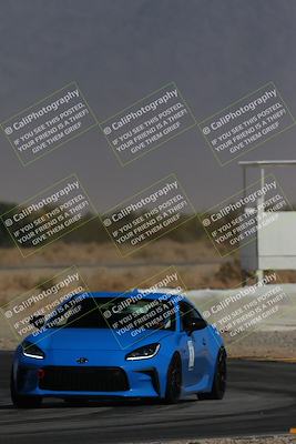 media/Mar-06-2025-Doghouse Garage (Thu) [[744e530cb1]]/2-Intermediate Group/Session 5 (Turn 16)/
